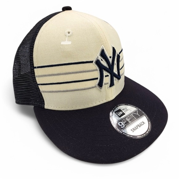 New York Yankees New Era 9FIFTY Vintage Stripe Snapback Trucker Hat NEW PLS READ - Picture 1 of 13